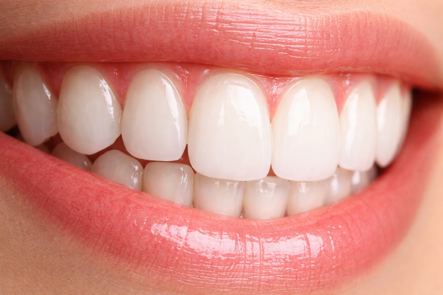 Vos gencives se font-elles « grignoter » par ces bactéries ?